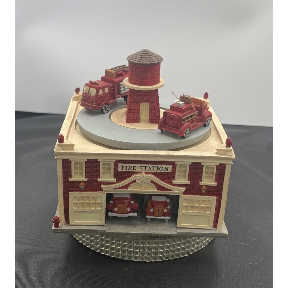 Rare Fire Station Music box With Moving Fire Trucks By Town&CountrySimsonGifts